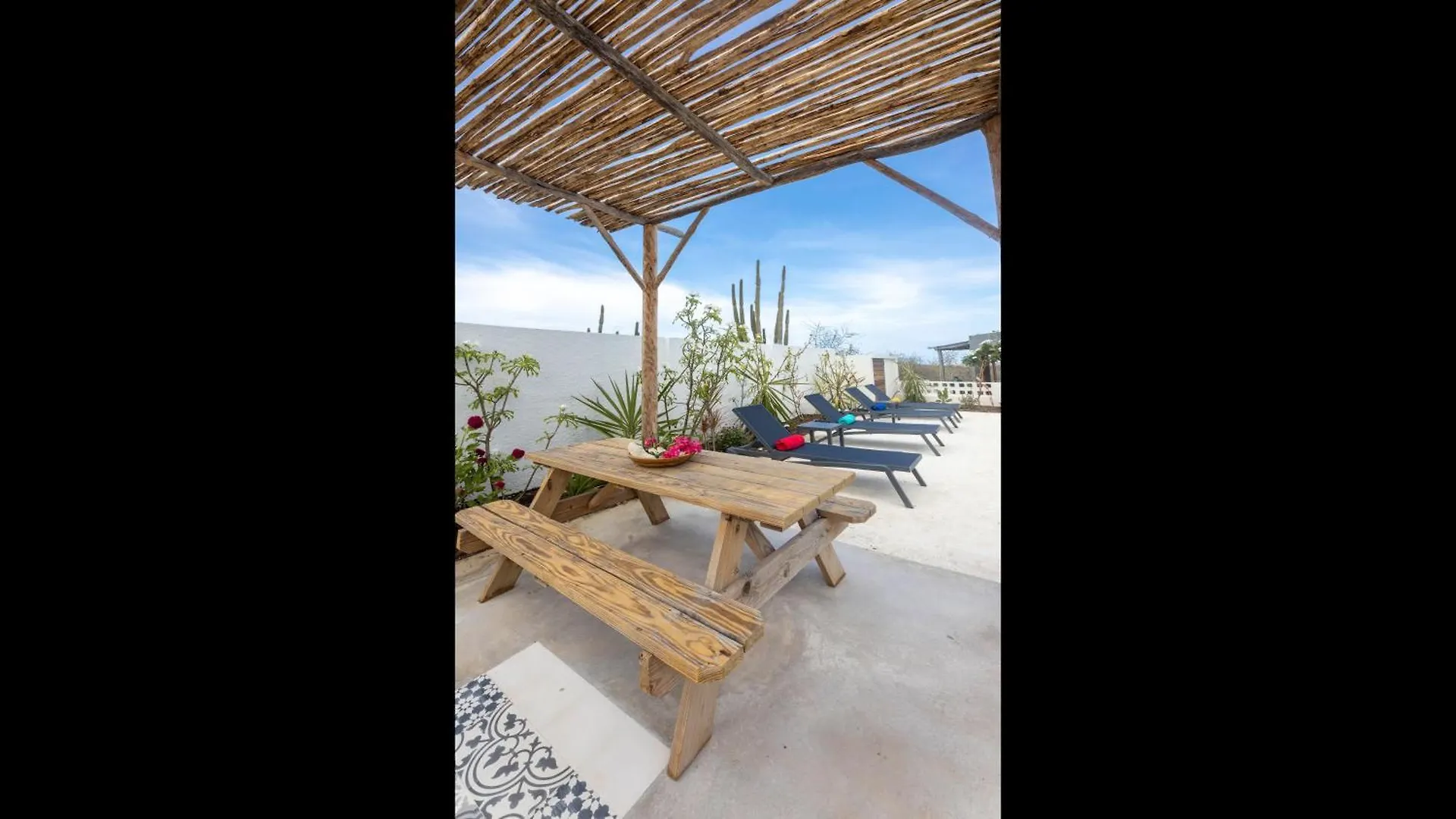 Tiara Apartment - Panoramic View With Beautiful Pool Curaçao